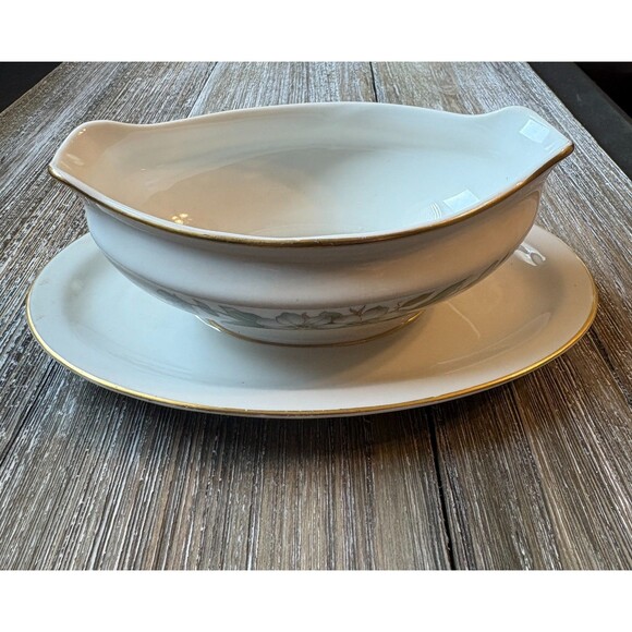 Vintage Royal Jackson Arlington Gravy Boat Attached Underplate Dogwoods Floral - Picture 2 of 4
